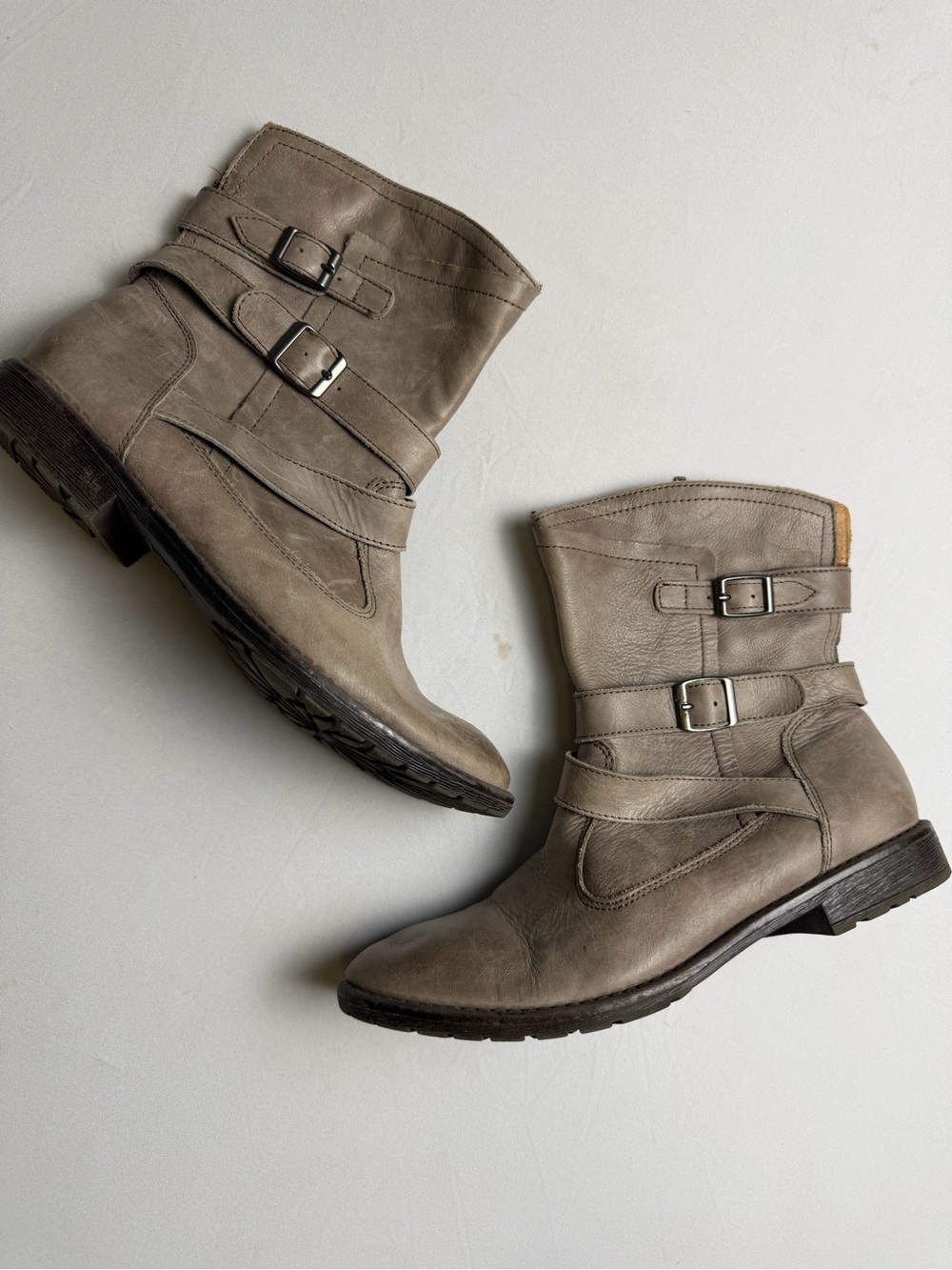 Montana West Size 8 taupe Leather ankle Boots